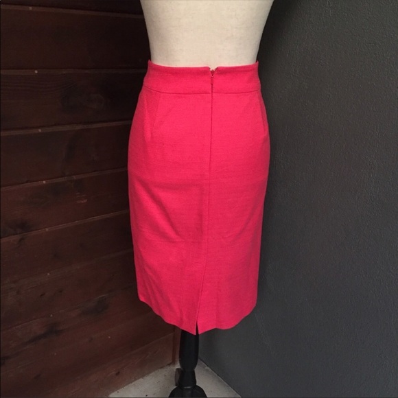 Banana Republic Bright Pink Skirt w/ Front Pockets - Picture 2 of 8